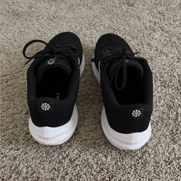 Nike Black Athletic Running Shoes with White Swoosh main image 4